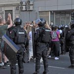 "Žene će spasiti Srbiju": Tri reči na leđima devojke iz Užica koje se dele po mrežama