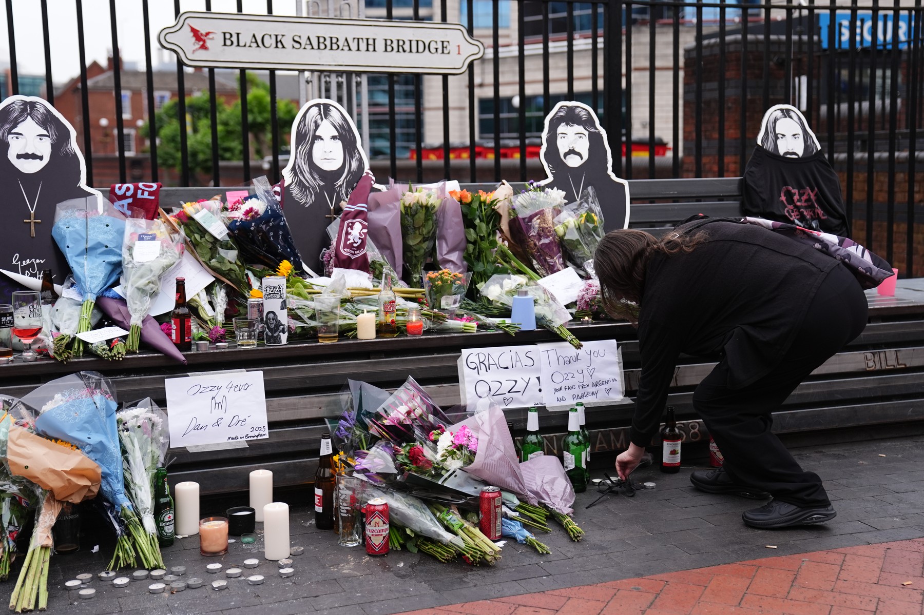 „Mama, I’m Coming Home“ i poslednji urlik Princa tame: Kako se Ozi Ozborn oprostio od sveta 3 „Mama, I’m Coming Home“ i poslednji urlik Princa tame: Kako se Ozi Ozborn oprostio od sveta