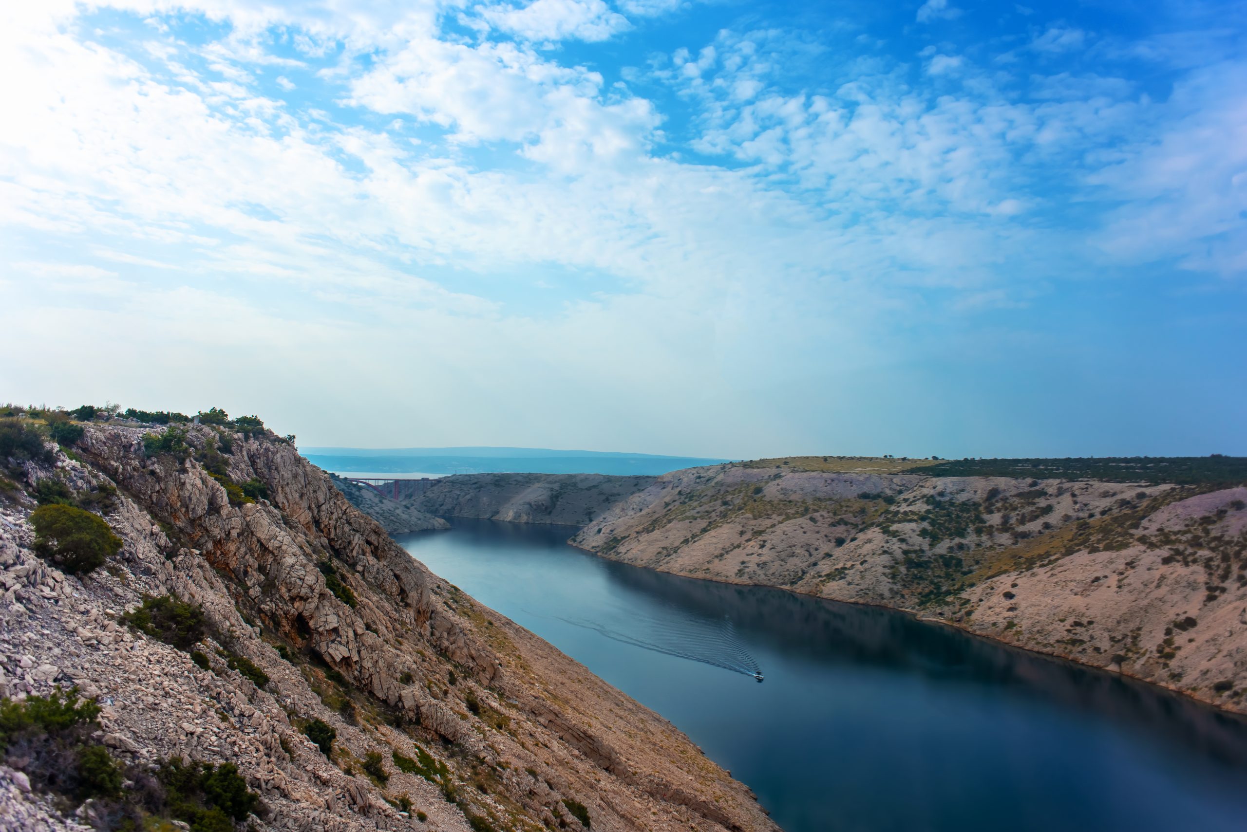 Jedno od najmanjih mora na svetu nalazi se u našem komšiluku i lokalci kažu da je najlepše