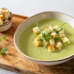 Savršen ručak za 37 u plusu: Hladna supa od najpopularnije letnje namirnice osvežava bolje i od klime