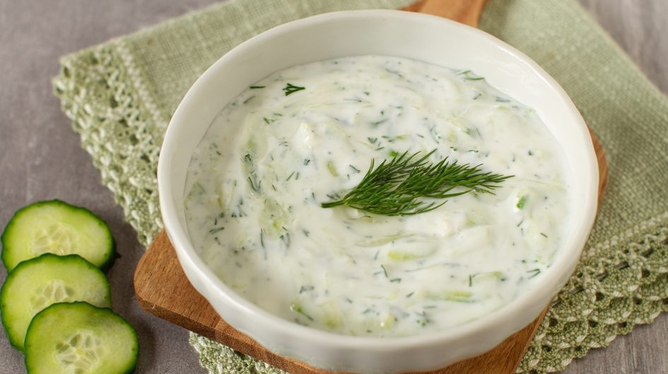 Tzatziki – grčki osvežavajući sos za leto