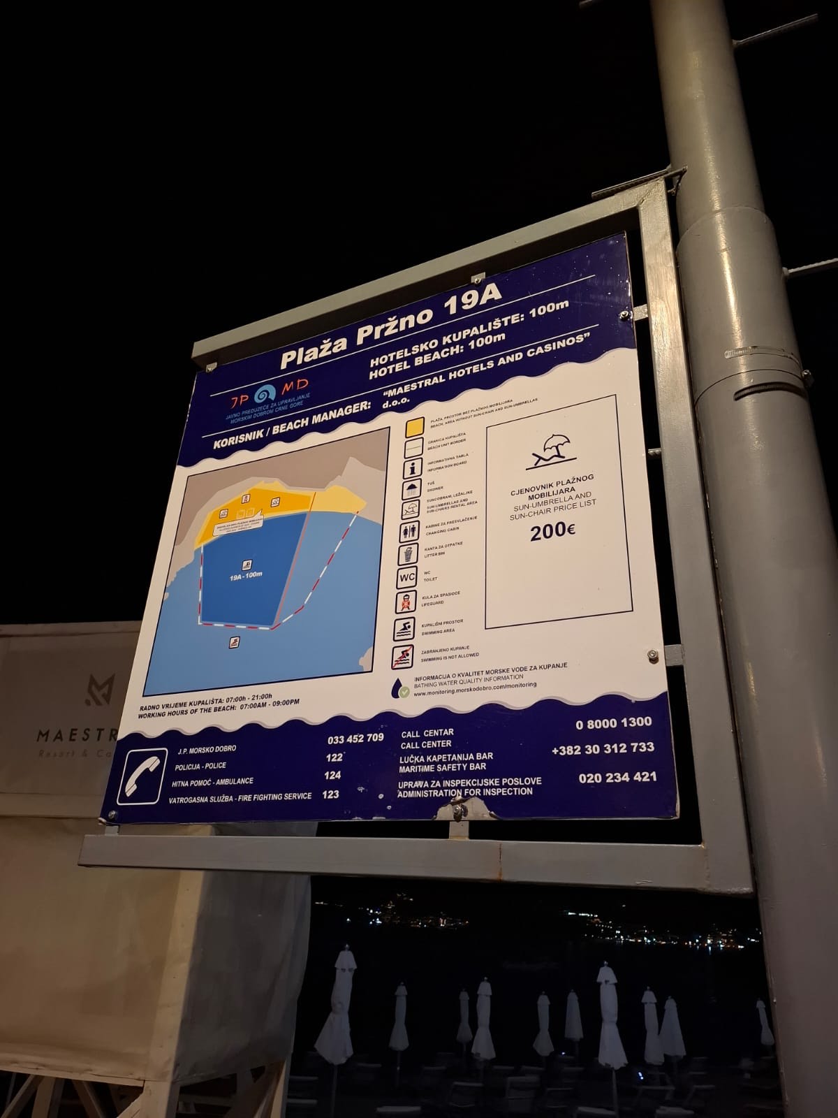 "Turizam na aparatima": Cena ležaljki i suncobrana na plaži Pržno najbolji je primer kako oterati turiste 1 "Turizam na aparatima": Cena ležaljki i suncobrana na plaži Pržno najbolji je primer kako oterati turiste