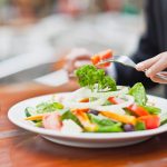 Ovo je najukusnija letnja salata koja je gotova za 5 minuta