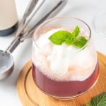 Letnji trend sa TikToka: Crveno vino i sladoled u istoj čaši? Da, i neverovatno je dobro