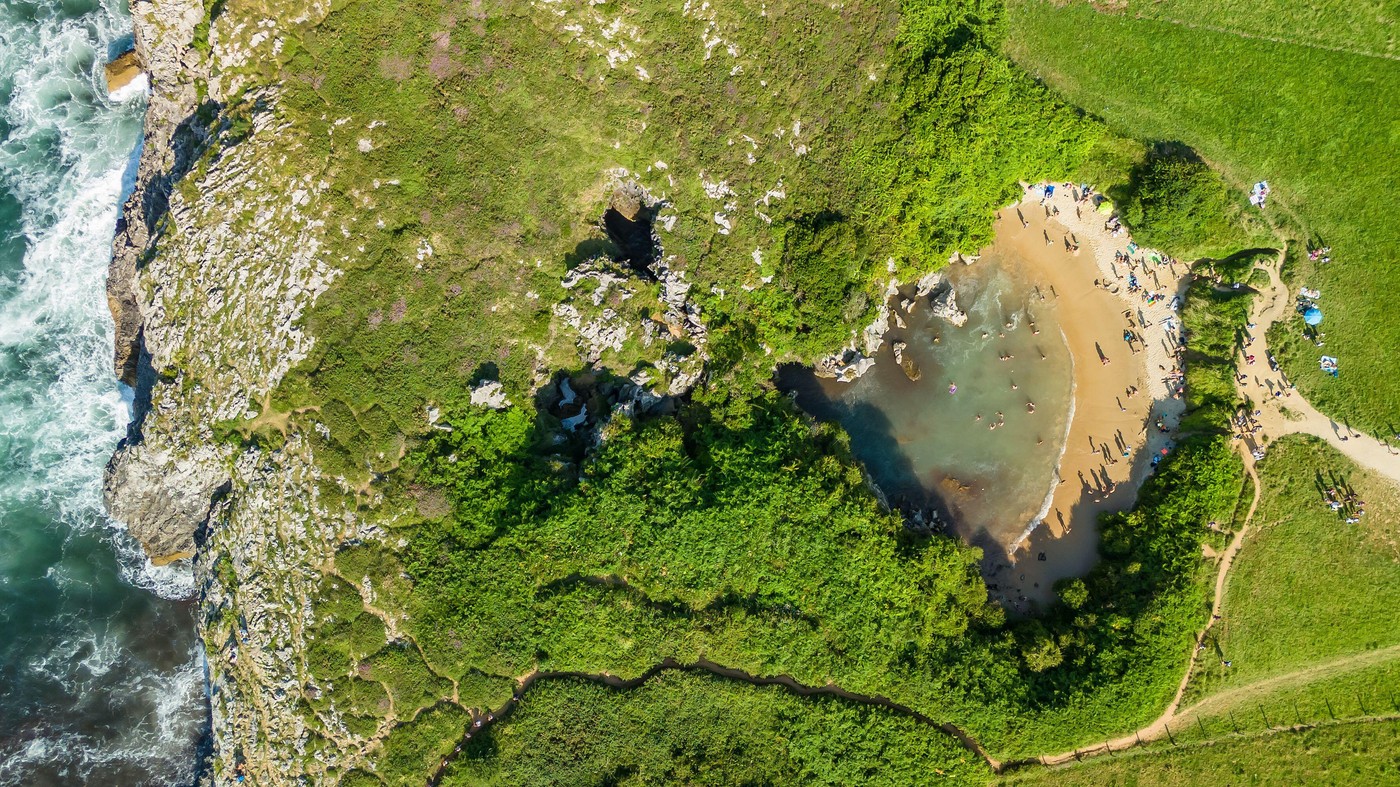 Skrivena plaža koja se nalazi na 100 metara od mora nestaje i vraća se s plimom