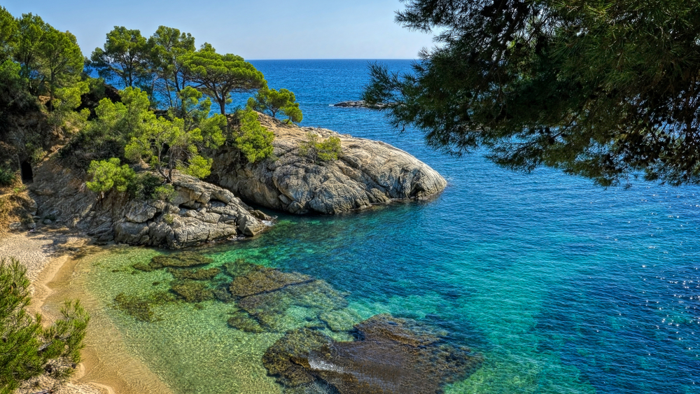 Mala, skrivena plaža o kojoj se ovog leta najviše priča jedna je od prelepih tajni koju krije Crna Gora