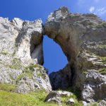 Zašto se svi zaljubljeni penju do „Mačijeg poljupca“ na Prokletijama: Romantična legenda sakrivena u planinama