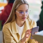 Bizarna telefonska navika generacije Z koja dovodi poslodavce do ludila: "Čujem samo disanje"