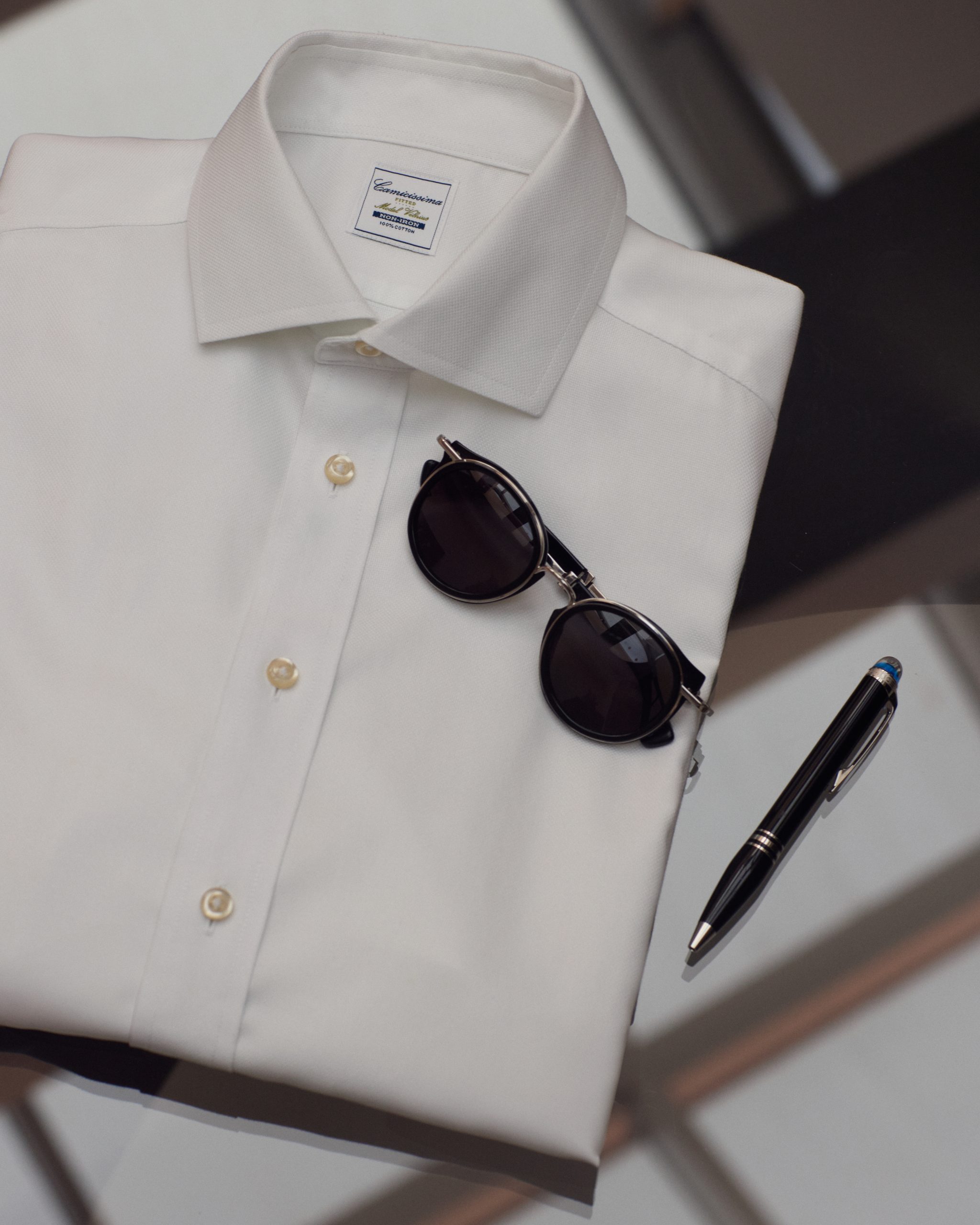 Bela non-iron košulja: klasik koji menja igru — Camicissima u Srbiji