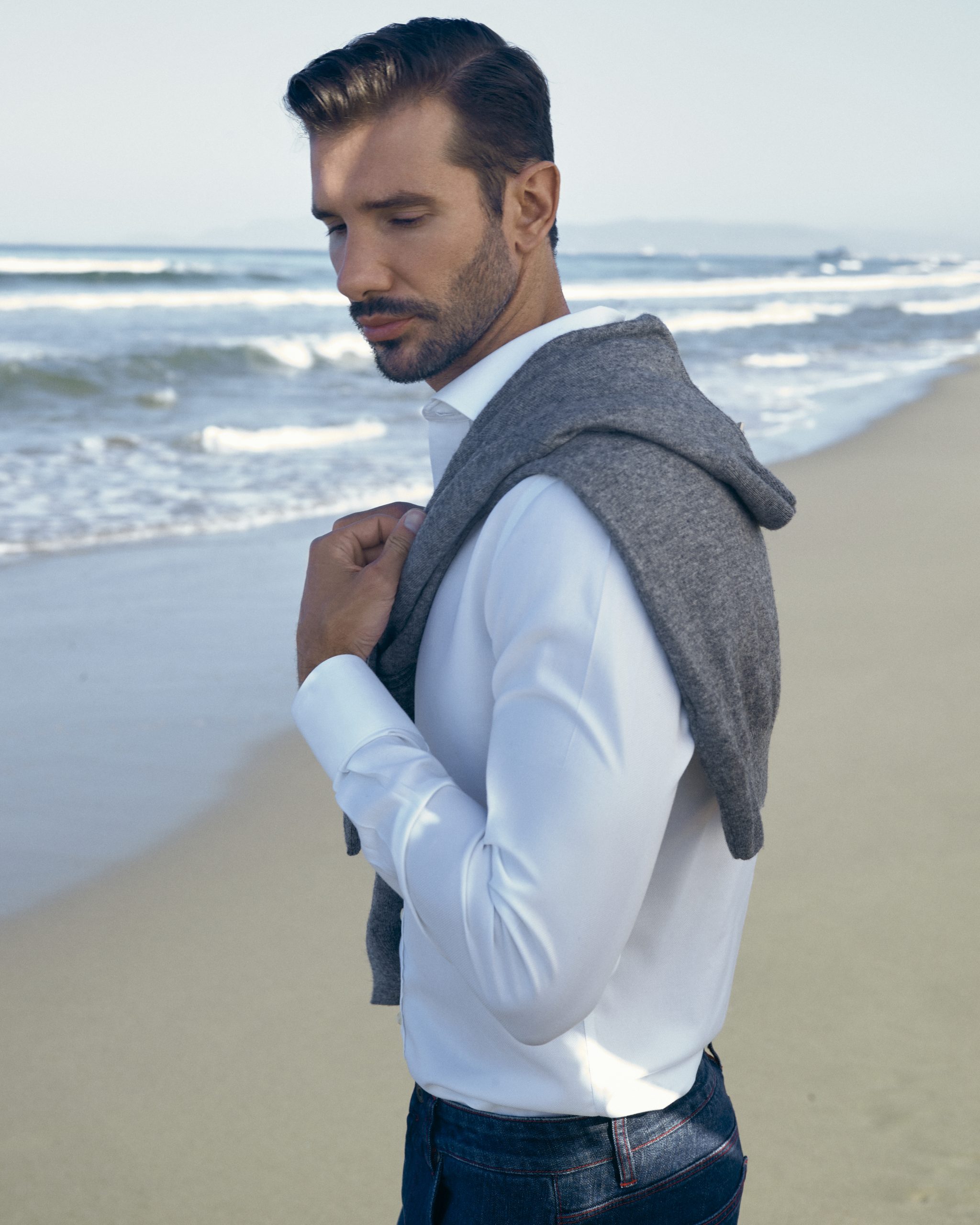 Bela non-iron košulja: klasik koji menja igru — Camicissima u Srbiji