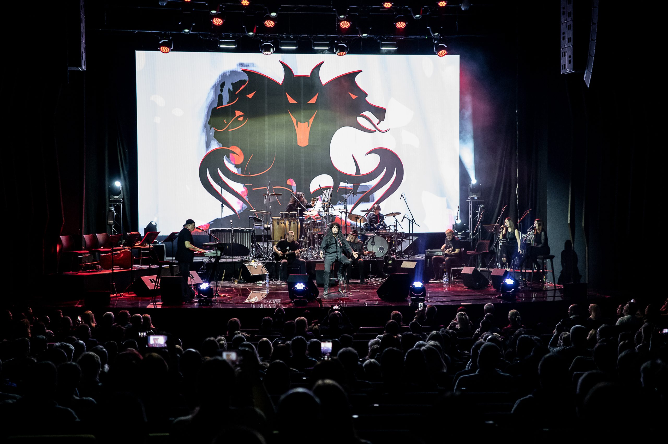 Kerber uz simfonijski orkestar i hor: Jedinstveni koncert 23. novembra u Plavoj dvorani Sava Centra 2 Kerber uz simfonijski orkestar i hor: Jedinstveni koncert 23. novembra u Plavoj dvorani Sava Centra