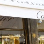 Šta rade Karađorđevići na fasadi Cartiera širom sveta: Priča starija više od 100 godina