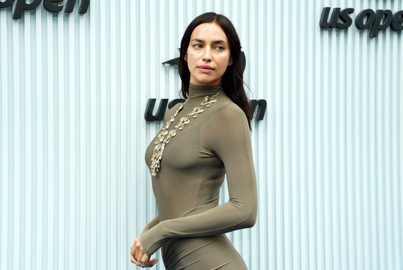 Da li je preterala? Irina Šajk došla na US Open u providnoj haljini i muškim cipelama i postala tema dana