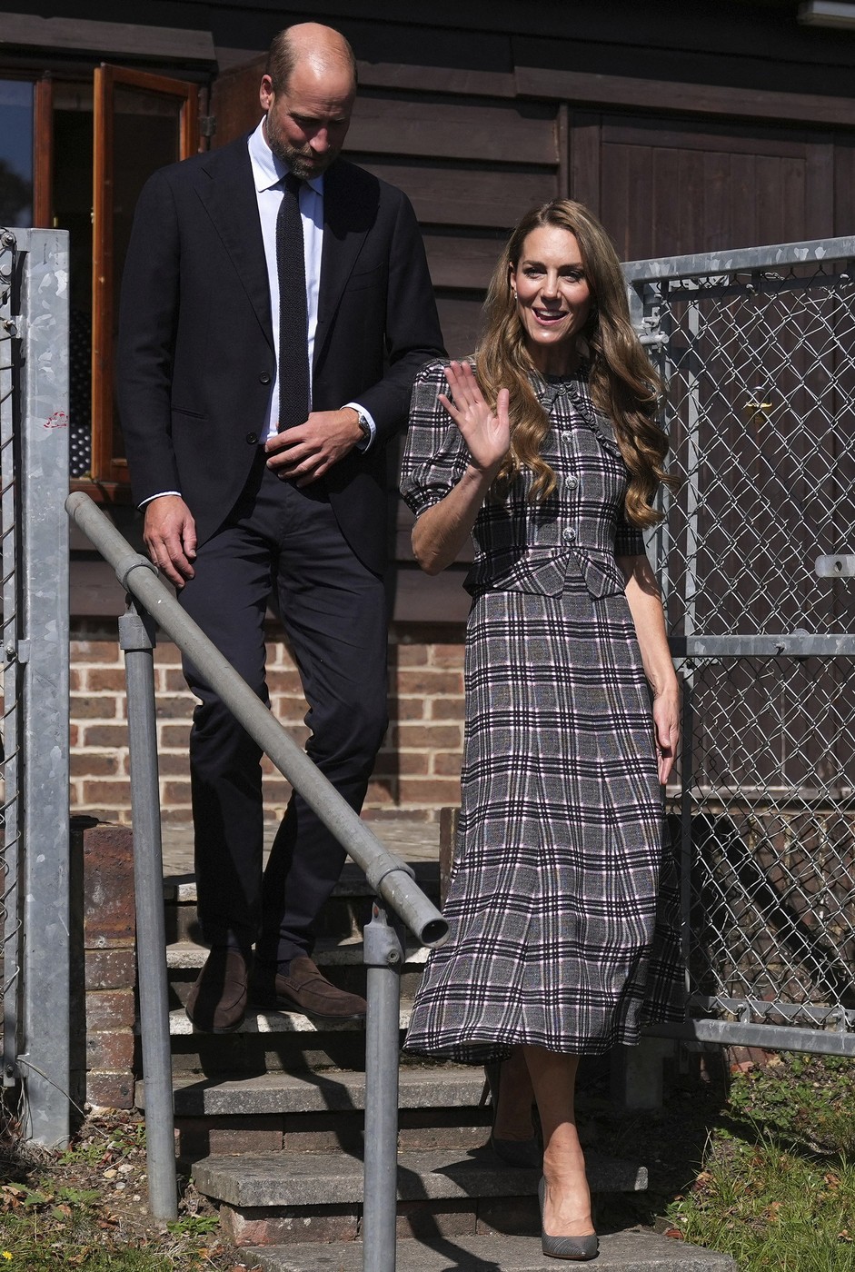 Princeza Kejt ponovo iznenadila novom frizurom i zablistala u haljini koja je pravi jesenji hit 1 Princeza Kejt ponovo iznenadila novom frizurom i zablistala u haljini koja je pravi jesenji hit