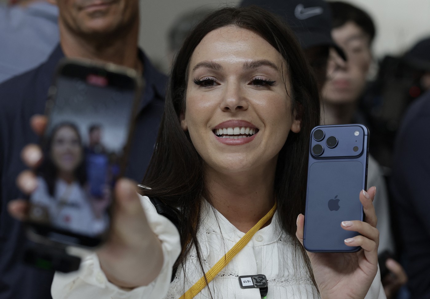 Novi iPhone je stigao, a ljudi na mrežama ne prestaju da ga upoređuju sa kravom