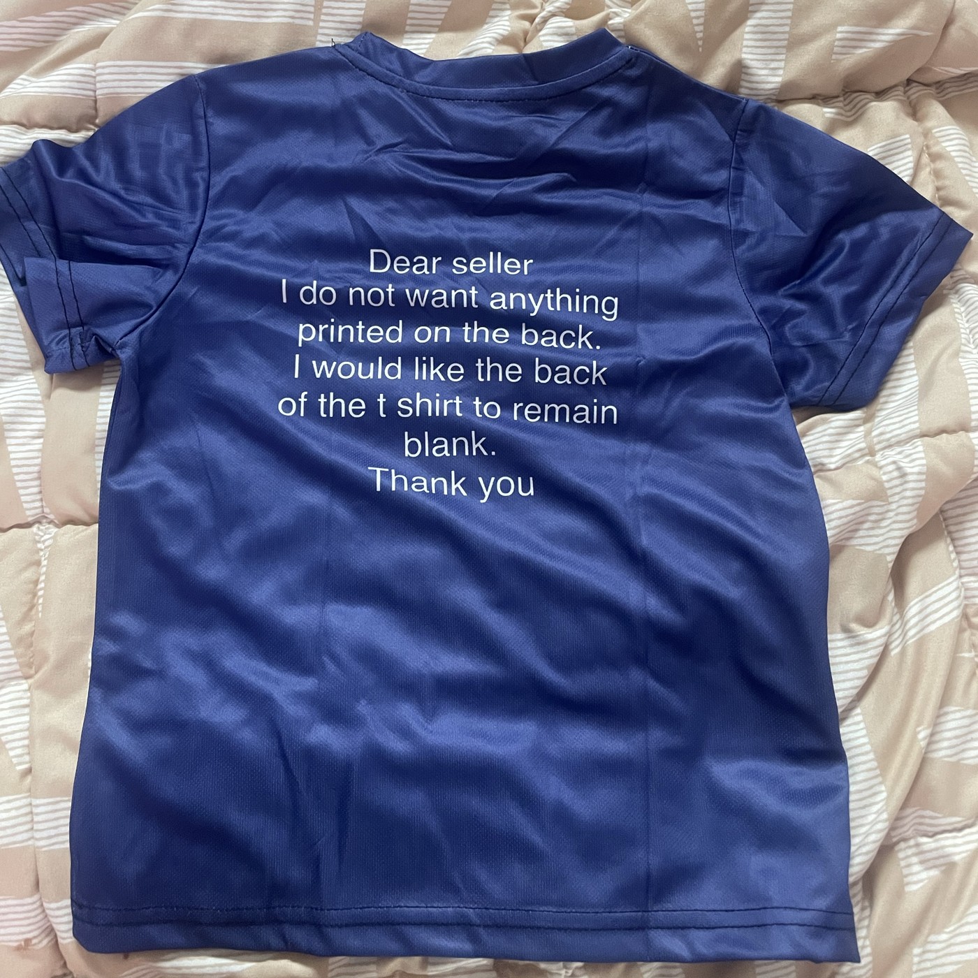 Naručila je majicu za sina sa Temua, a ono što je dobila postalo je viralni hit