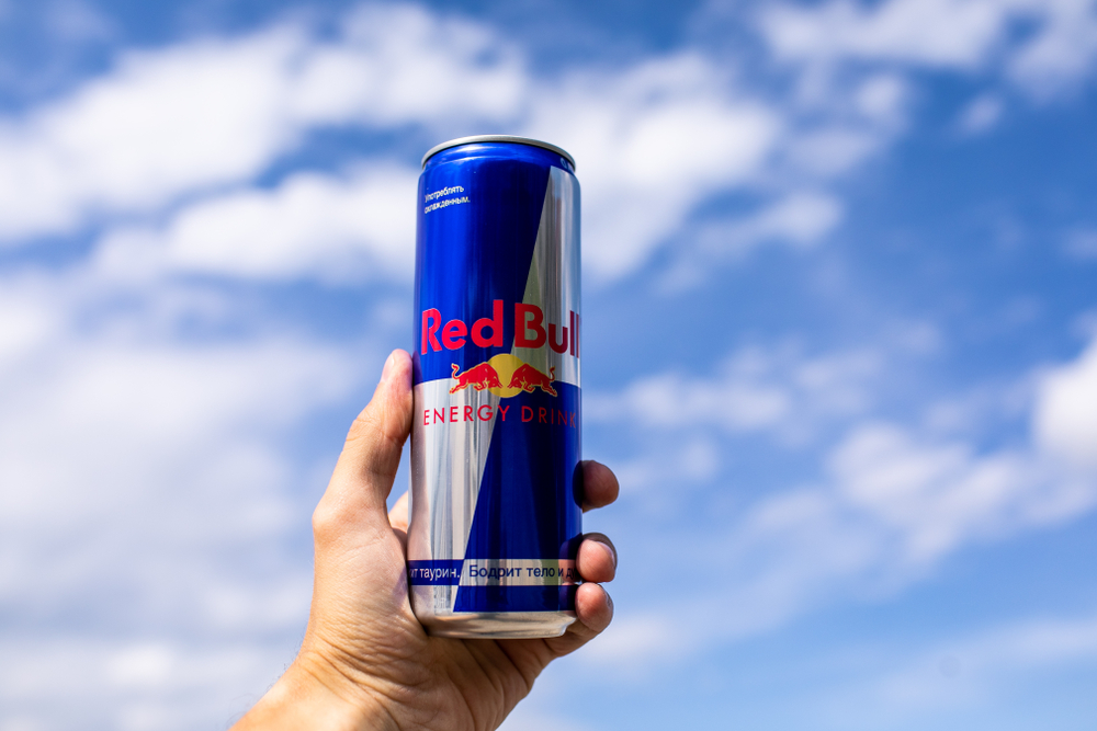 Čovek postao globalni heroj kad je tužio Red Bull jer "ne daje krila": Zbog njega su morali da isplate 13 miliona dolara 1 Čovek postao globalni heroj kad je tužio Red Bull jer "ne daje krila": Zbog njega su morali da isplate 13 miliona dolara