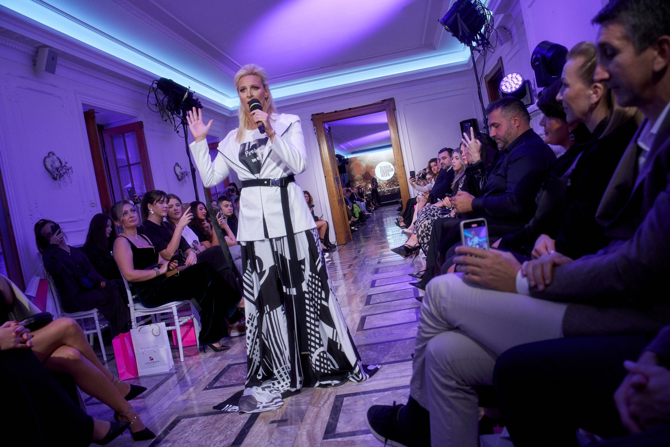 Svečano zatvoren jubilarni Serbia Fashion Week: Glamur, emocija i međunarodni sjaj na Petrovaradinskoj tvrđavi