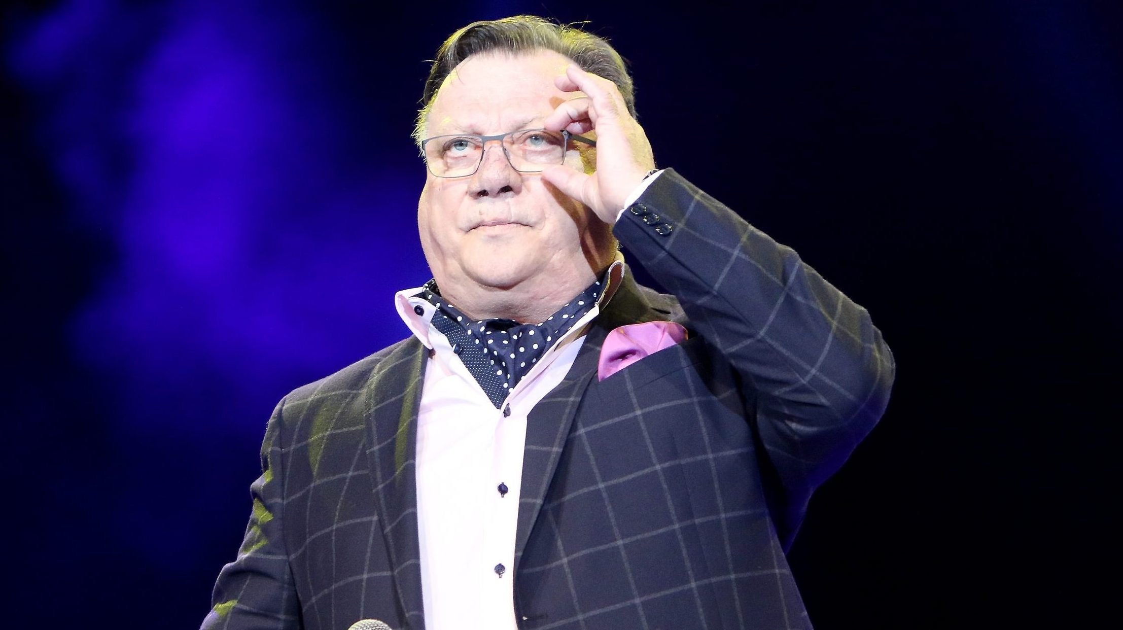 Preminuo je Halid Bešlić: Pesme su mu evergrin, a ovako je moćnim glasom otpevao Queen Halid Bešlić