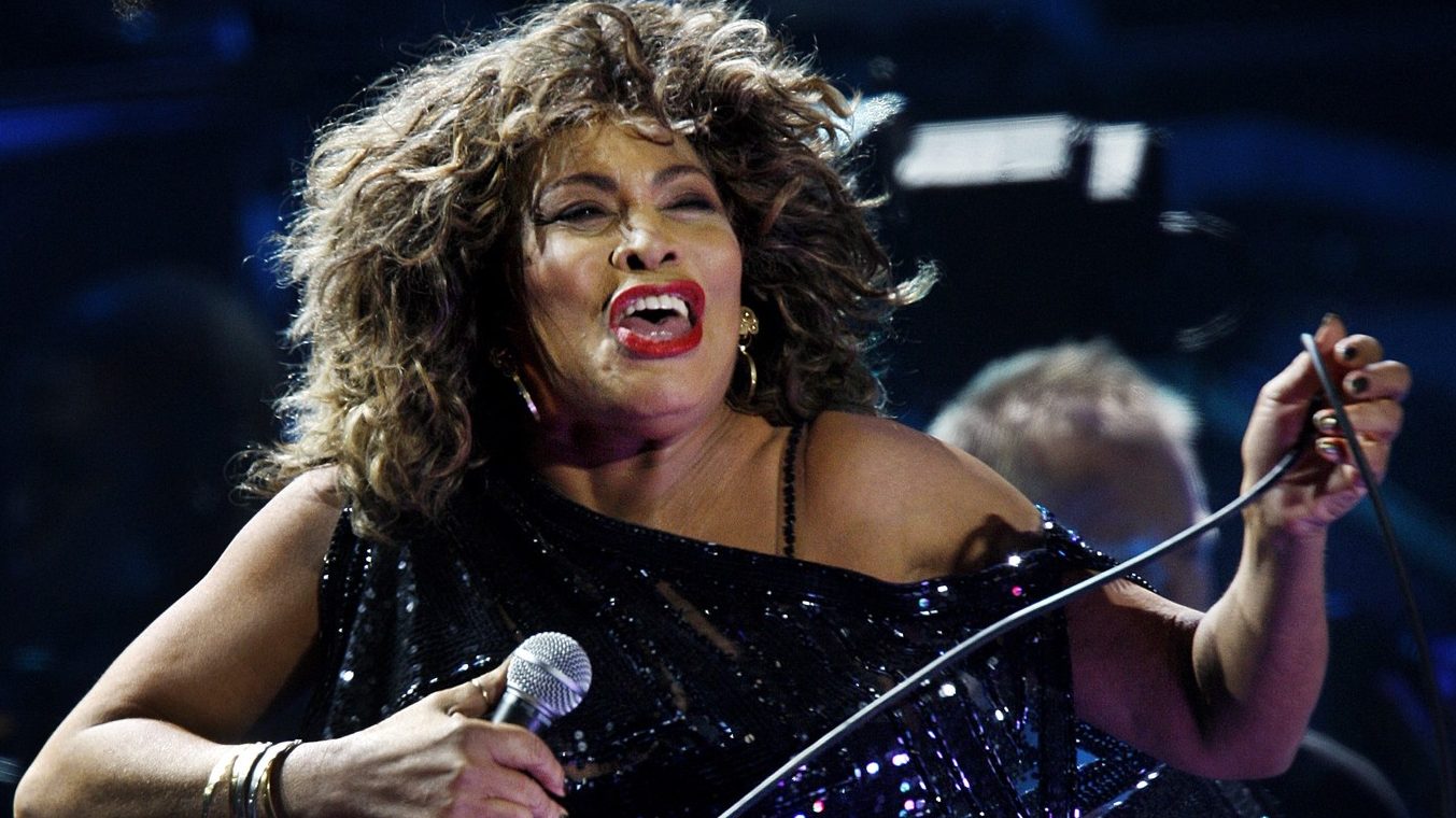 Tina Tarner dobila je spomenik: Gradski oci zadovoljni, vajar se pravda, a nama je samo na pameti Jagodina Tina Tarner dobila je spomenik: Gradski oci zadovoljni, vajar se pravda, a nama je samo na pameti Jagodina