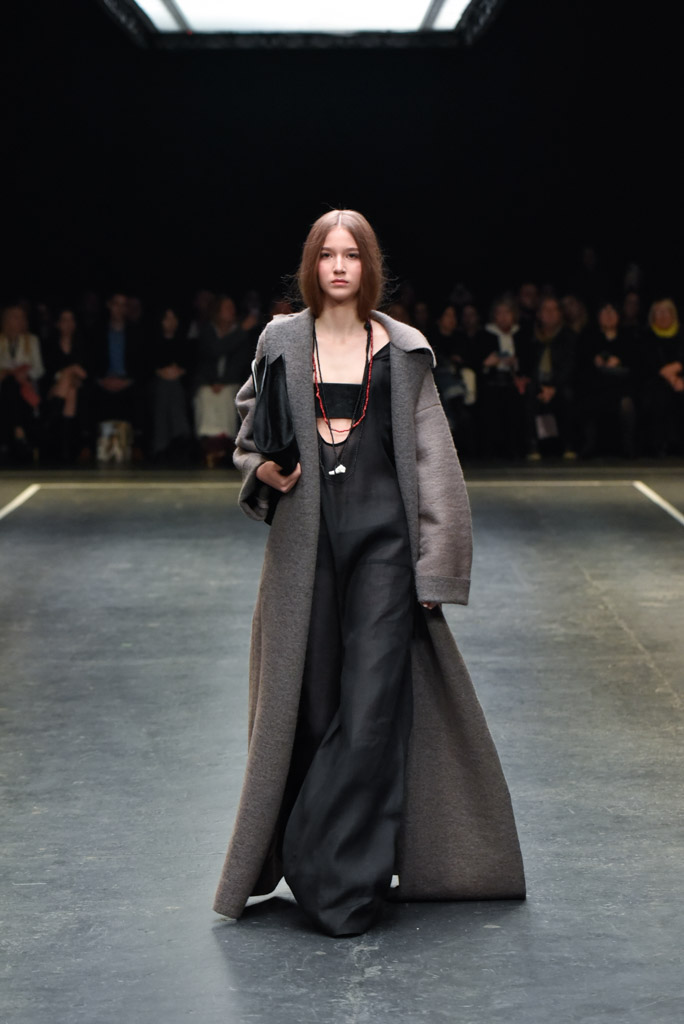 Spektakl inspirisan legendarnim Armanijem i budućnost mode za kraj revijskog programa 56. Perwoll Fashion Week-a