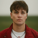 Hrvat koji je rasprodao četiri Sava centra bez ijednog svog hita konačnu objavio prvu pesmu