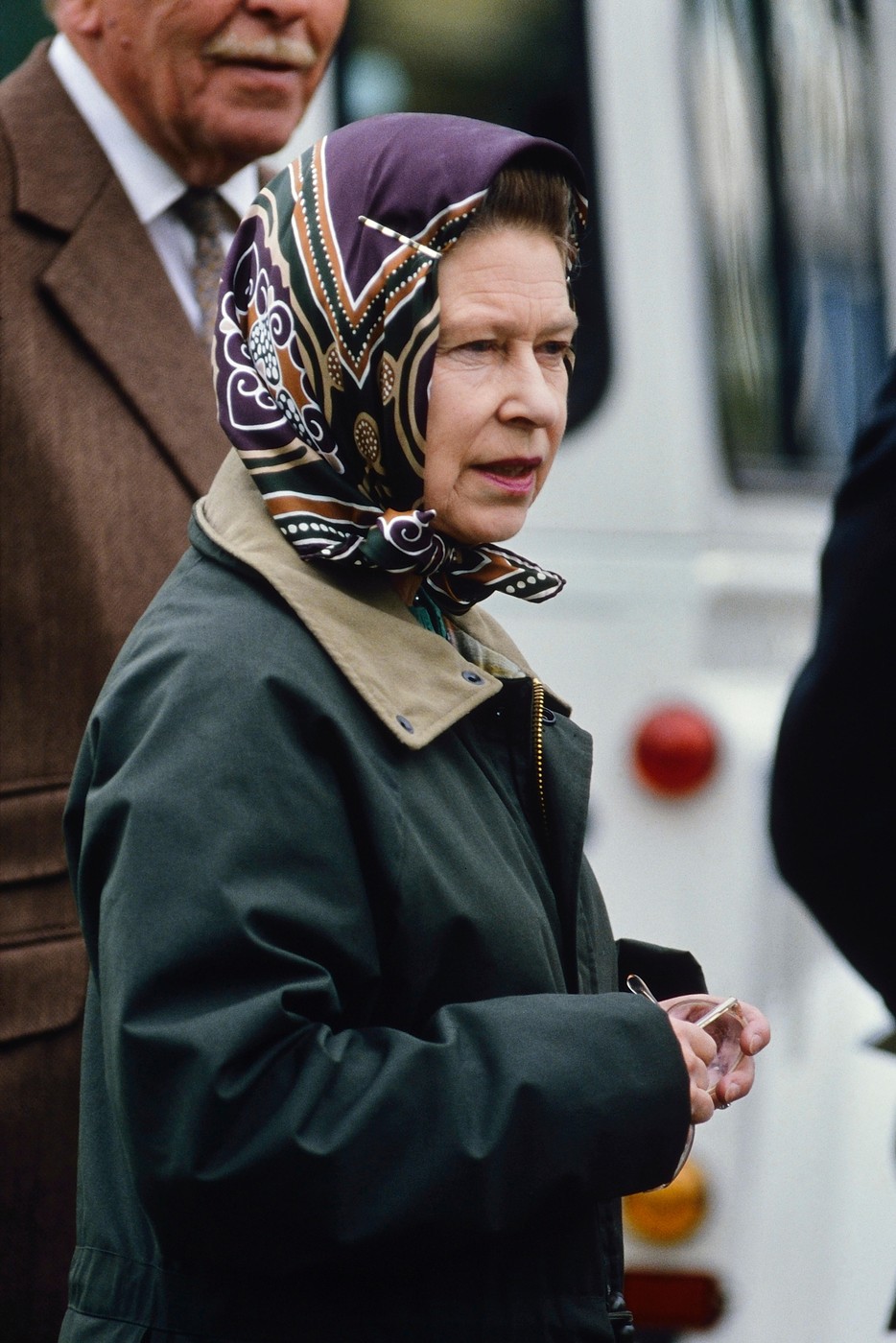 Kultna britanska jakna je vodeći trend zime 2025: Obožavala ju je princeza Dajana, a najbolja je za kišno vreme