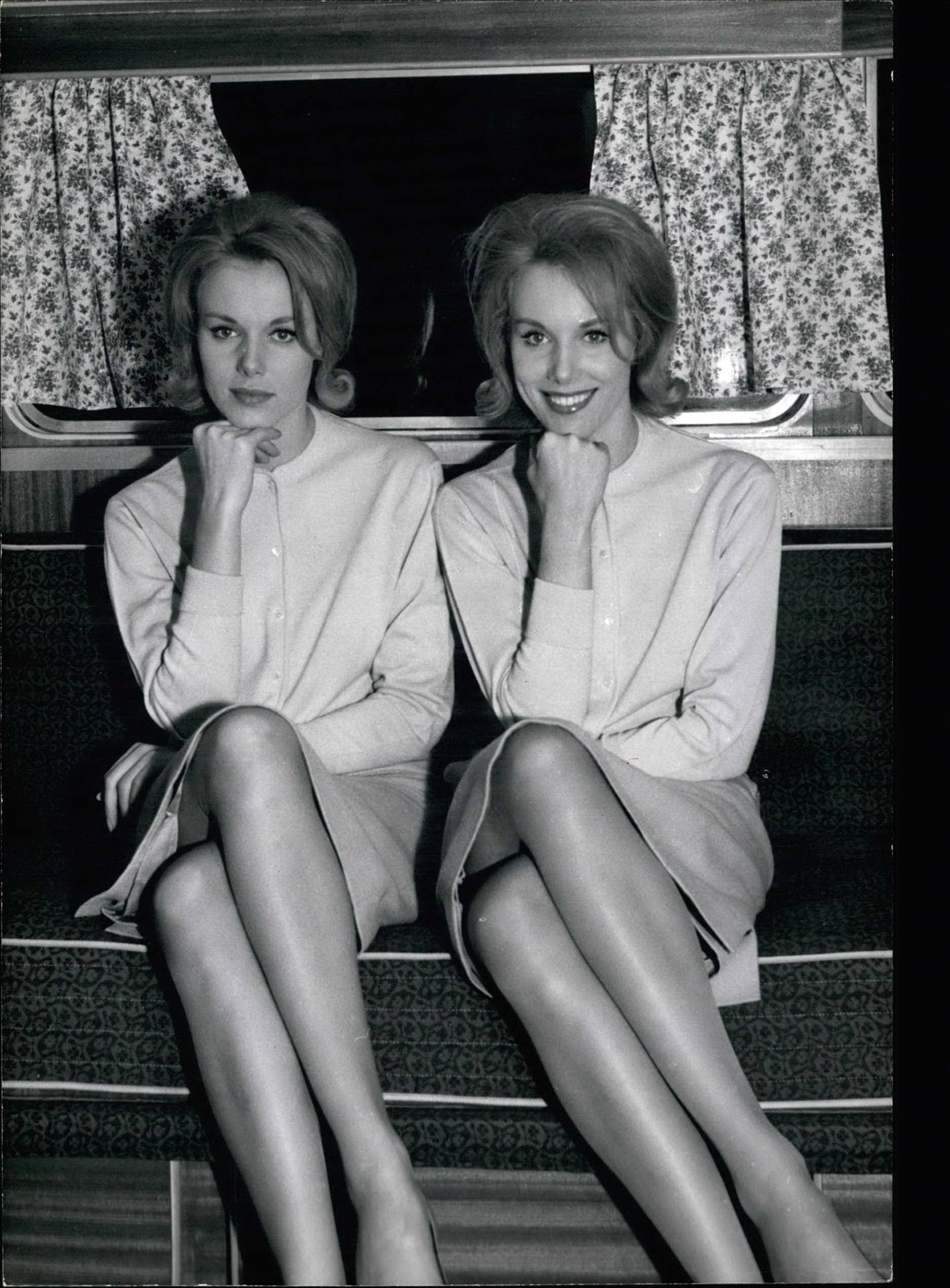 Sestre Kesler preminule u 90. godini: Nastupale su sa Sinatrom, slikale se za Plejboj i bile pop ikone pre Instagrama 1 Sestre Kesler preminule u 90. godini: Nastupale su sa Sinatrom, slikale se za Plejboj i bile pop ikone pre Instagrama