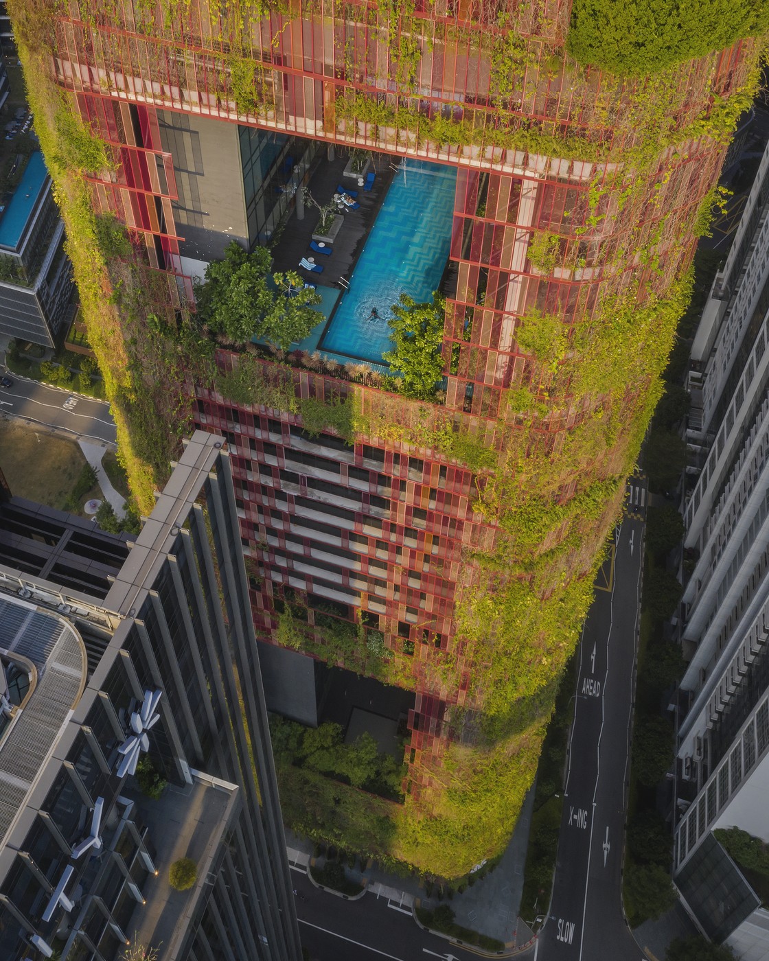 Një burrë kaloi pesë vjet duke kërkuar vendet më të bukura në botë për të jetuar: Fotot e tij ndryshojnë perspektivën e jetës 3 Një burrë kaloi pesë vjet duke kërkuar vendet më të bukura në botë për të jetuar: Fotot e tij ndryshojnë perspektivën e jetës