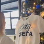 Mi smo City svega, a evo ko će još biti: Imena dobitnika naših majica koje na sebi imaju poruku kojom ispraćamo 2025. godinu