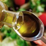 Evo šta je minus uradio flaši maslinovog ulja: Da li je u flaši pravo ulje?