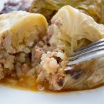 Sastojak za sarmu iz recepta starog 70 godina posvađao Balkance: Mnogima se gadi samo kad ga zamisle u ovom jelu