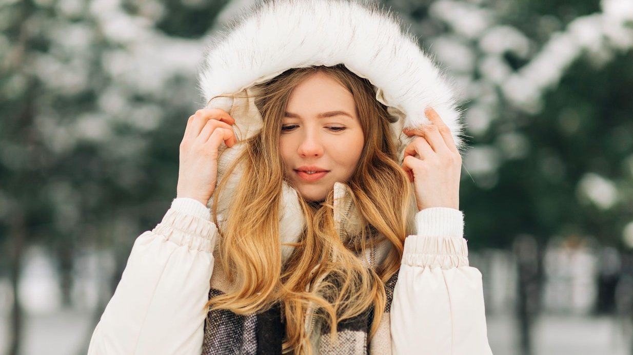 "Ljudi, nosite jakne s krznom pogrešno": Kažu da je ovo jedini pravi trik da vam bude toplo