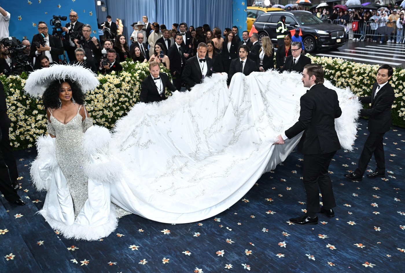 Pantone je objavio boju godine za 2026: "Mekana, uravnotežena nijansa koja nosi osećaj smirenosti" 1 Pantone je objavio boju godine za 2026: "Mekana, uravnotežena nijansa koja nosi osećaj smirenosti"