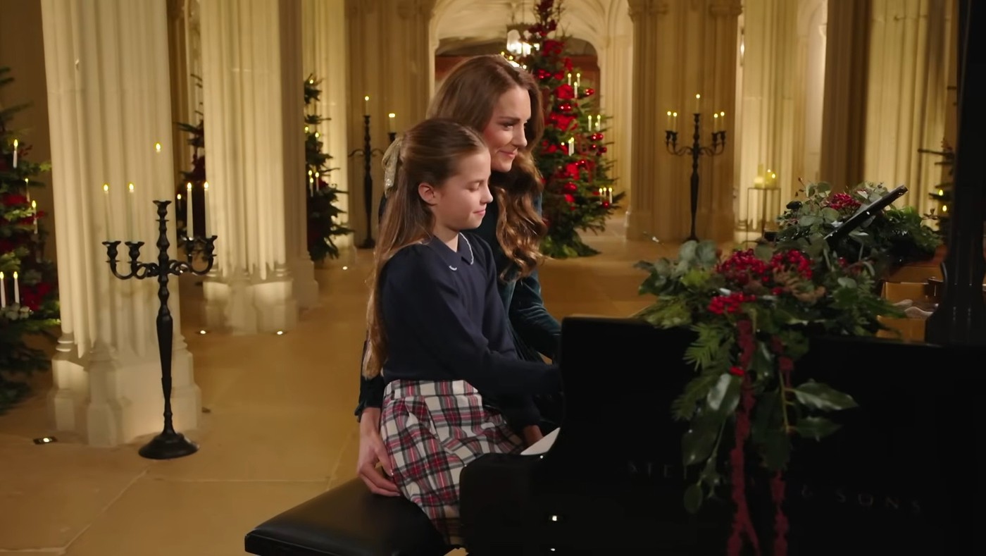 Neočekivano božićno iznenađenje: Kejt Midlton i princeza Šarlot zajedno sele za klavir i desila se magija