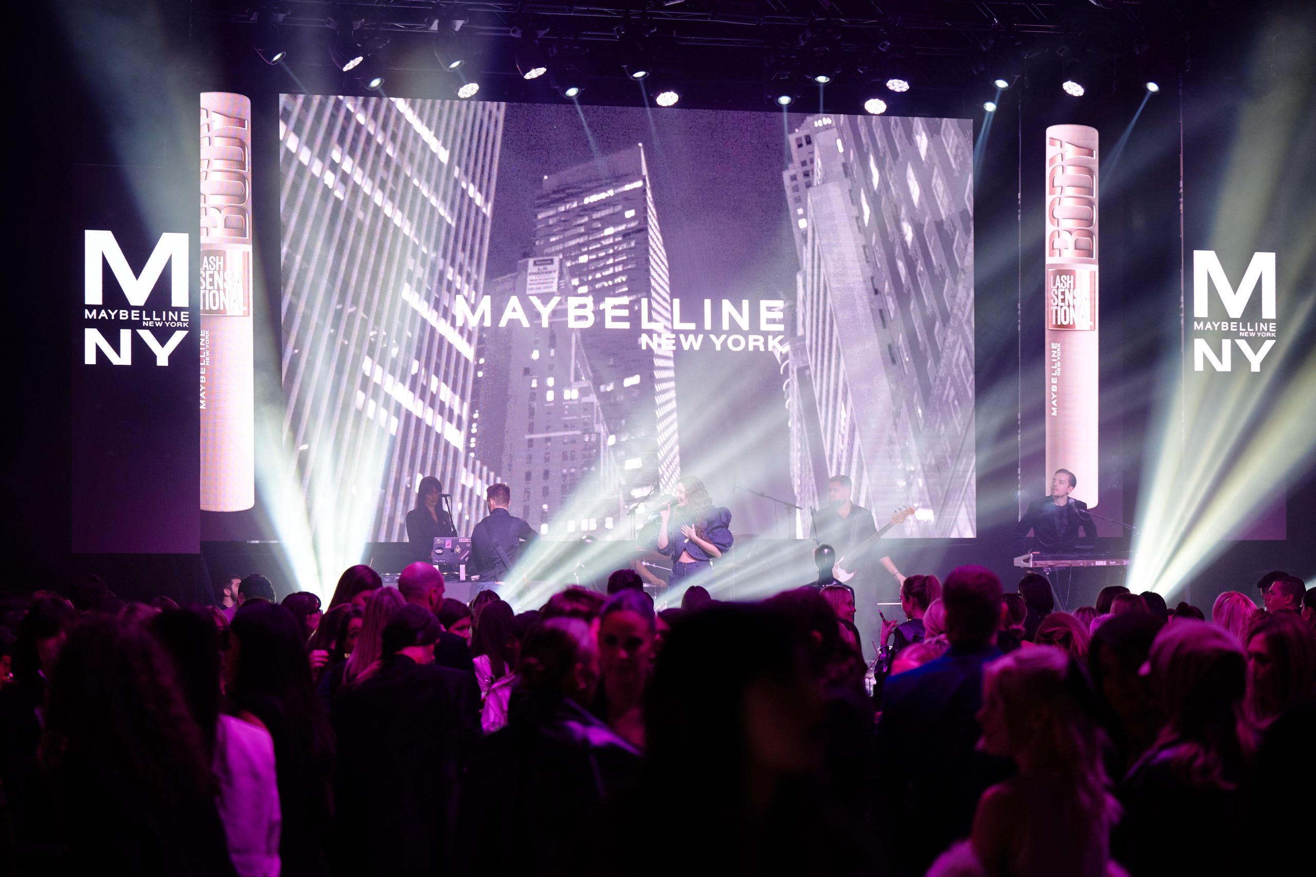 Sinoć je u Beogradu održan bjuti događaj o kom će se pričati danima: Evo kako su bili obučeni influenseri