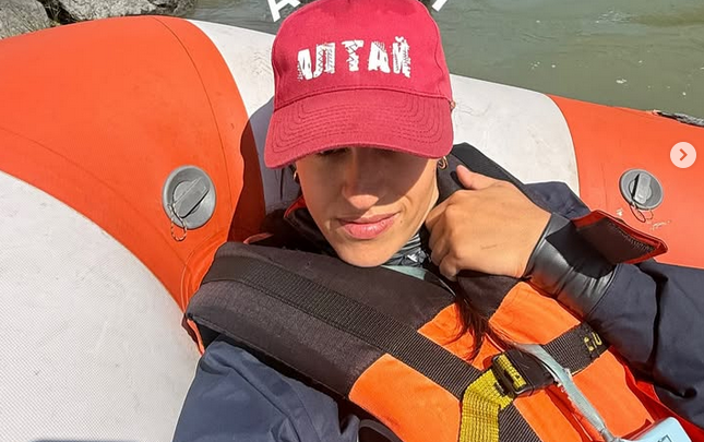 Maša Memedović kupila kožnu pilotsku jaknu na buvljaku za 1.500 dinara, pa otkrila trik za njenu negu