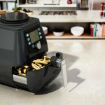 "Koliko ste imali godina kada ste saznali čemu služi papir za air fryer": Ne koristi se onako kao što mislite