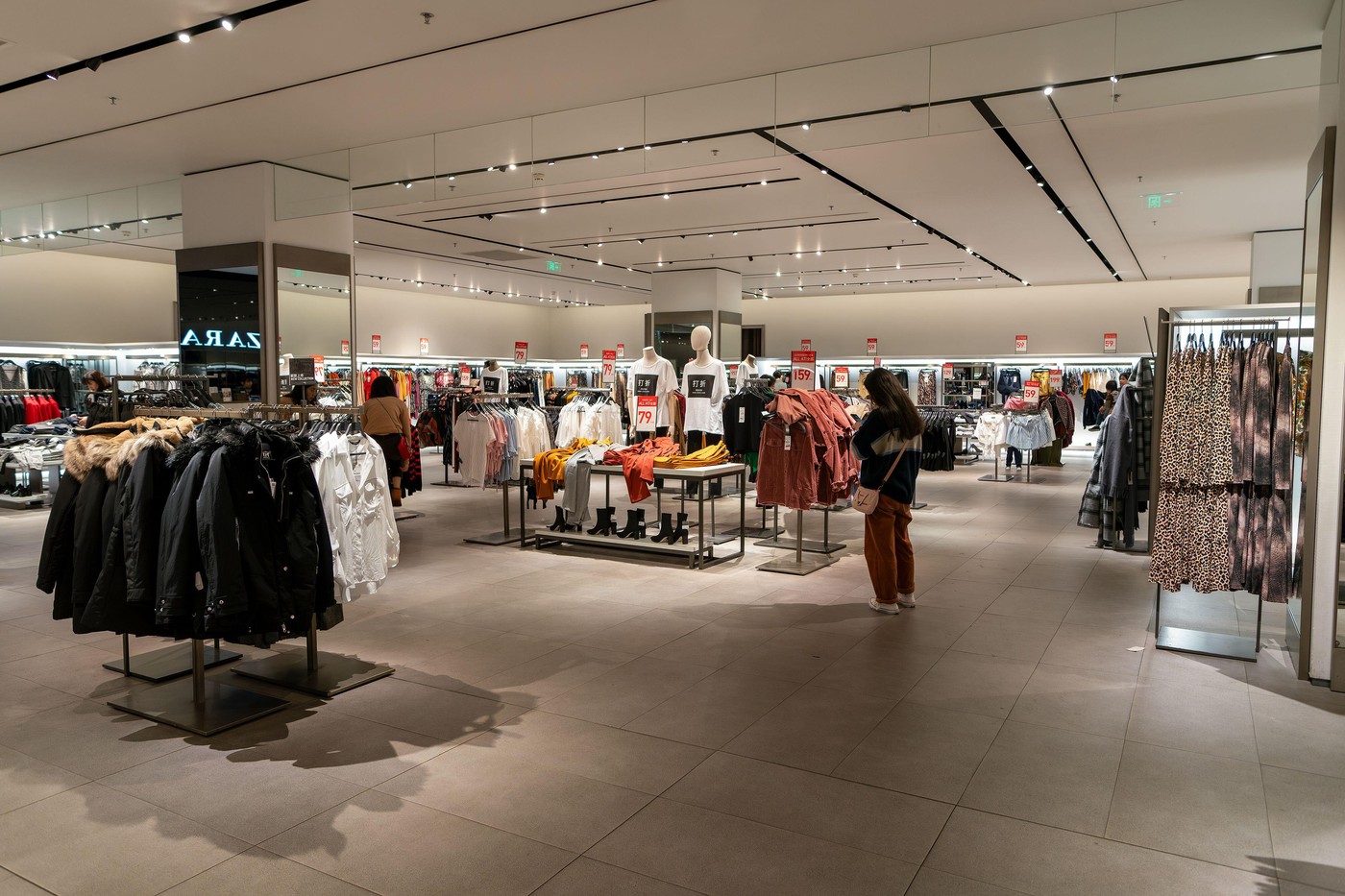 Osamdesete se vraćaju u modu, a mi smo pronašli u Zari dva jeftina komada koja će uskoro postati viralna