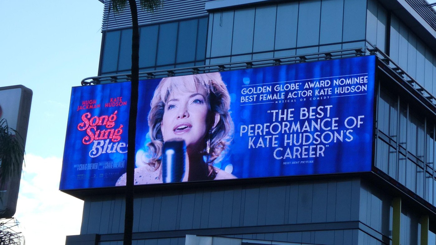 Novi film Kejt Hadson i Hju Džekmana izazvao skandal: „Krade nasleđe našeg oca“