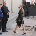 Zbogom Barbi, stigla je gotička kraljica: Margo Robi zablistala u providnoj čipki