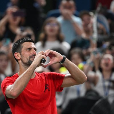 Nakon zastave Jugoslavije na skijaškim skokovima: Novak Đoković oduševio fanove retkom značkom