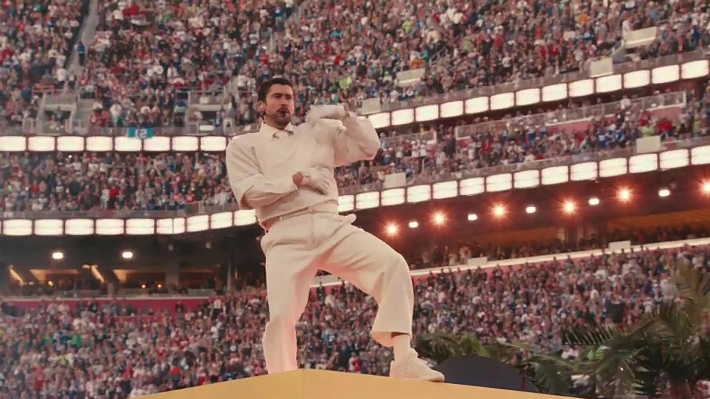 "Jedan od najgorih u istoriji": Bed Banijev nastup na Superboulu pun političkih poruka, a evo šta je Tramp rekao