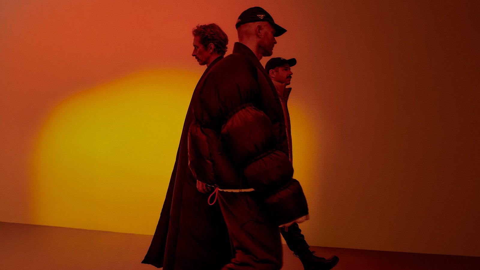 whomadewho