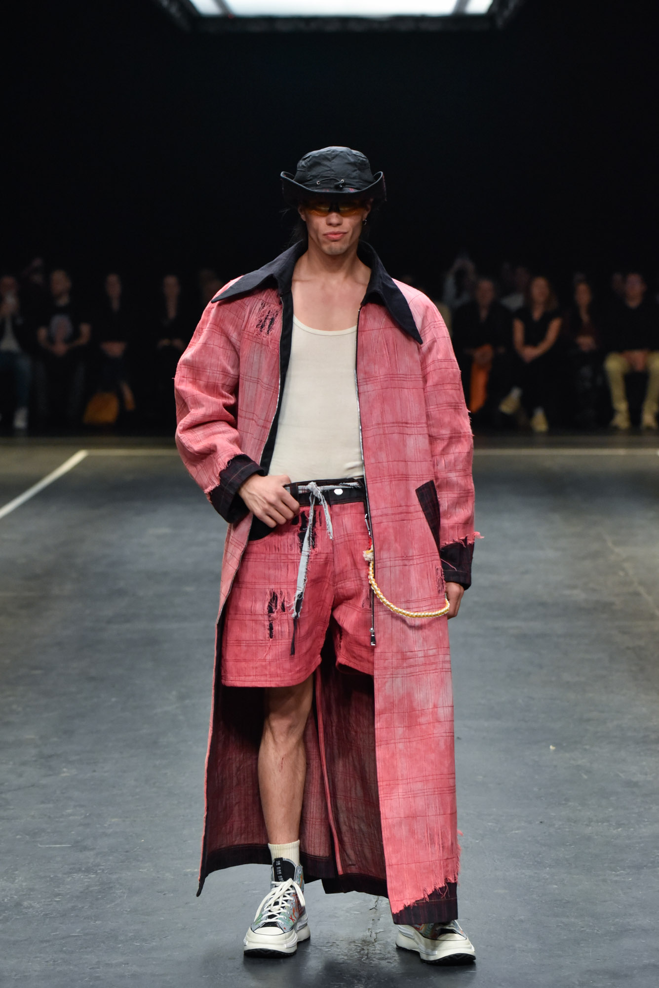 57. PERWOLL FASHION WEEK: Tri elementa. Tri perspektive. Jedna poruka. ZEMLJA · VODA · VAZDUH