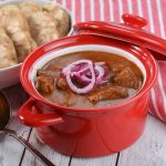 Jelo koje su kuvale bake u Jugoslaviji: Priprema se brže od gulaša, a ukus je još bolji