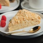 Pronašli smo starinski recept za pravu letnju tortu bez pečenja, koja je gotova za 15 minuta