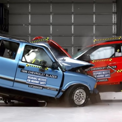 Pogledajte sudar 30 godina starog SUV-a i novog modela: Razlika je zastrašujuća