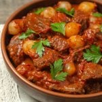 Grčki gulaš: Recept za jelo na kašiku koje se obavezno naručuje u taverni