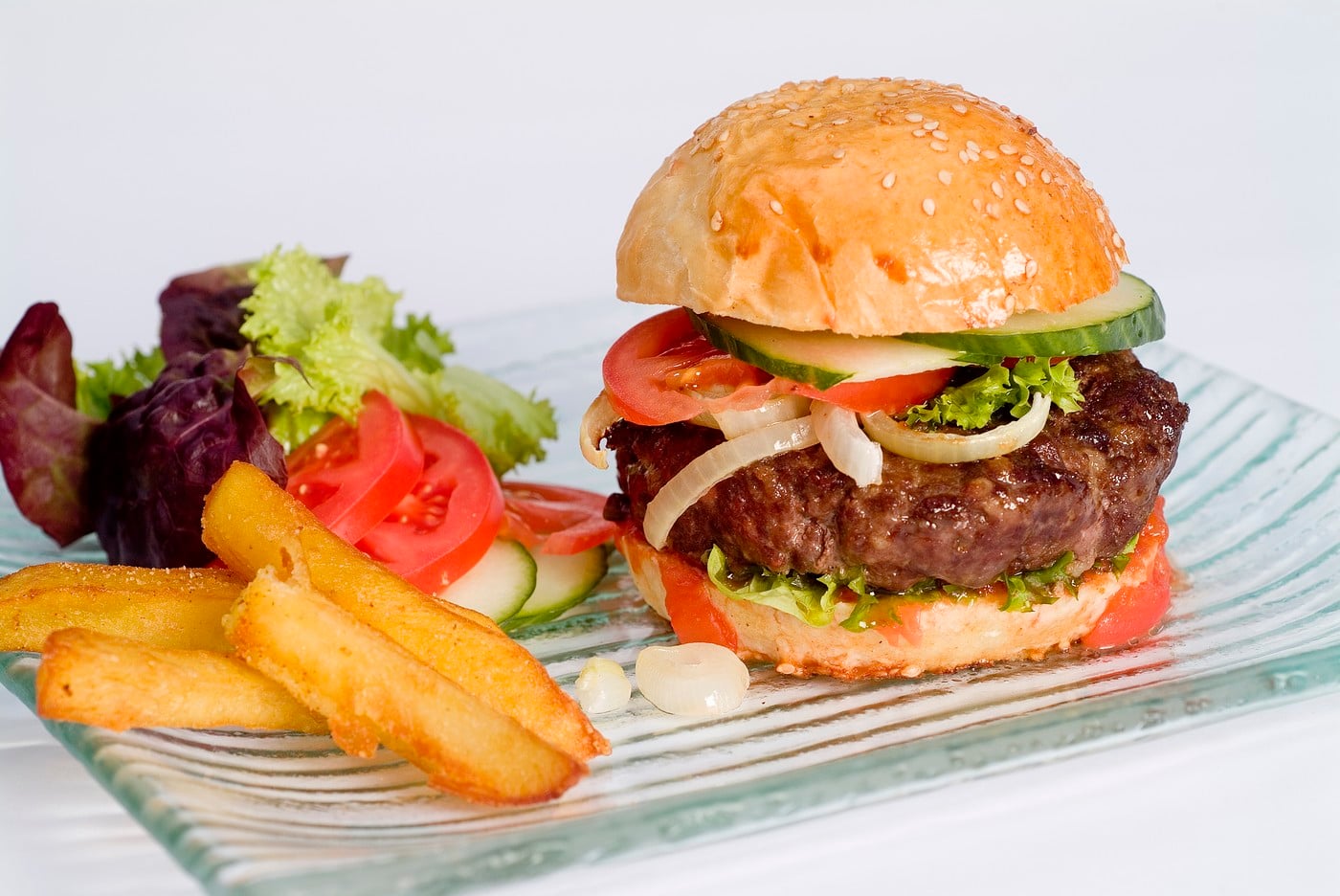 Kako da vam burger bude kao iz restorana: Tajna je u ova dva sastojka